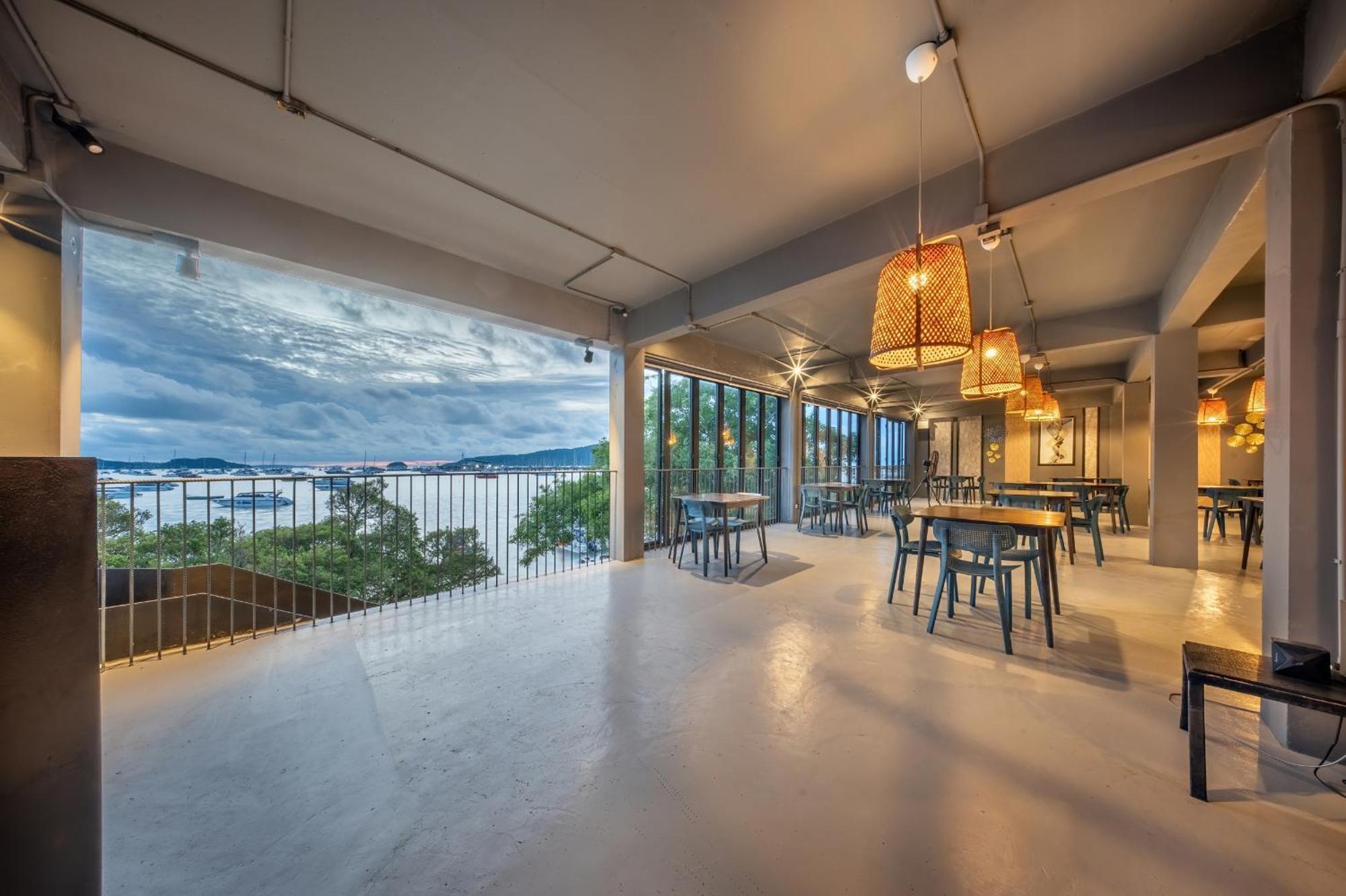 Shin Arch39 Phuket Beach Front - Sha Plus Чалонг Экстерьер фото